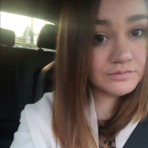 Meet your Posher, Victoria